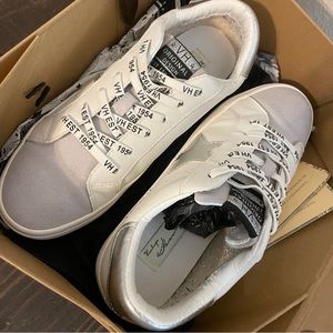 Vintage Havana Women’s Fashion Sneakers, gently used and have been cleaned